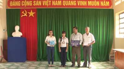 Tiếp bước cho em đến trường 06-04-2016