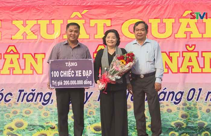 Ấm áp nghĩa tình Quân - Dân  