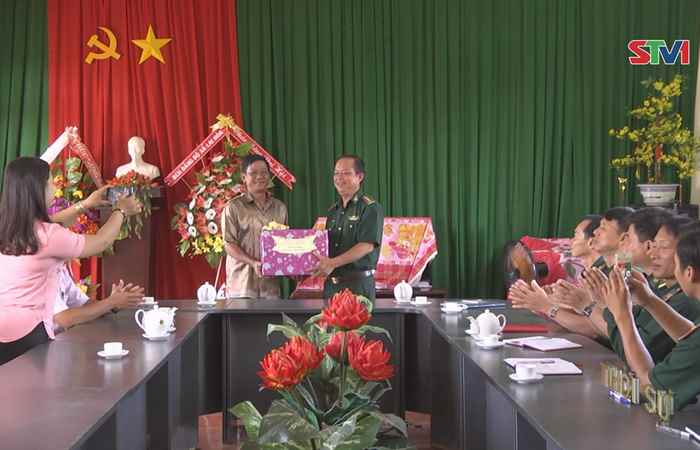 Ban dân tộc tỉnh thăm và chúc Tết cổ truyền Chol Chnam Thmay tại các đồn biên phòng ở Vĩnh Châu