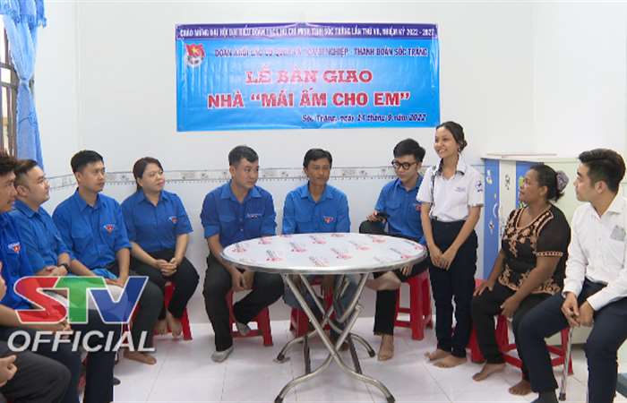 Đoàn Khối các Cơ quan và Doanh nghiệp tỉnh Sóc Trăng bàn giao “Nhà mái ấm cho em”