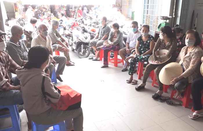 Ban Quản lý chợ Trung tâm TP. Sóc Trăng tuyên truyền phòng chống cháy nổ cho các hộ tiểu thương