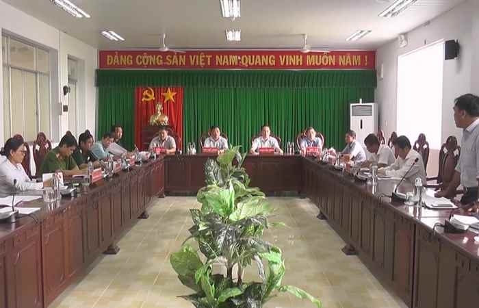 Ban thường vụ huyện ủy Châu Thành sơ kết tháng 7 mở rộng