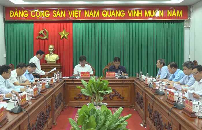Ban Thường vụ Huyện ủy Long Phú kiểm điểm tập thể, cá nhân năm 2023