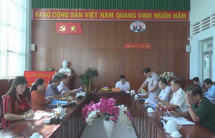 Huyện ủy Mỹ Tú đánh giá thực hiện nhiệm vụ tháng 7 năm 2022