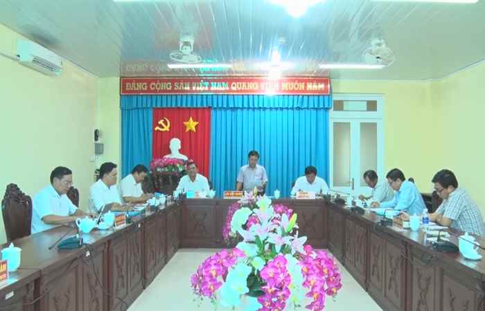  Ban Thường vụ Huyện uỷ Trần Đề họp định kỳ tháng 9