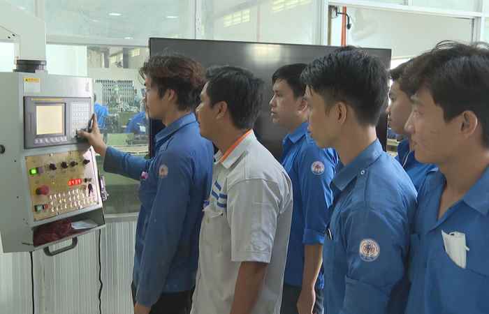 Bảo hiểm Xã hội - Bảo hiểm Y tế: Vì sự nghiệp an sinh bền vững (02-09-2022)