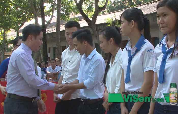 Bí thư Tỉnh ủy Sóc Trăng dự khai giảng năm học mới tại Trường THPT Văn Ngọc Chính