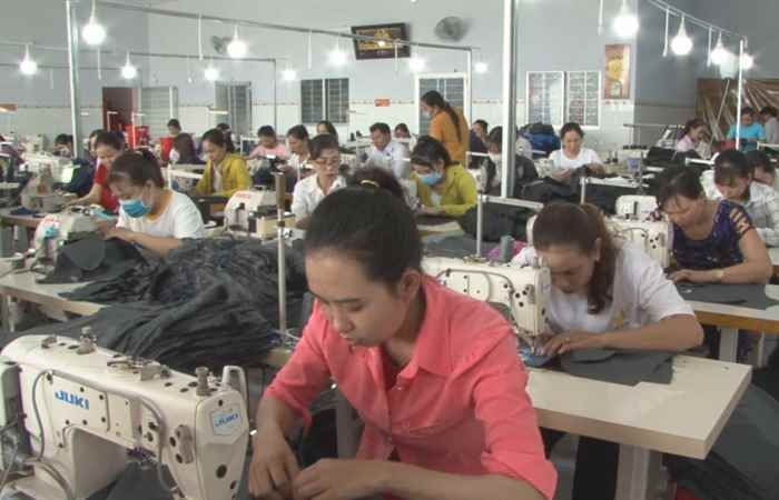 Bình đẳng giới - Tích cực hỗ trợ học nghề, giải quyết việc làm cho phụ nữ nông thôn (25-10-2019)