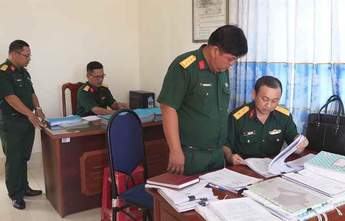 Mỹ Tú: Bộ CHQS tỉnh Sóc Trăng kiểm tra kết quả thực hiện nhiệm vụ quân sự, quốc phòng  
