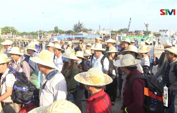 Các dịch vụ “ăn theo” tàu cao tốc