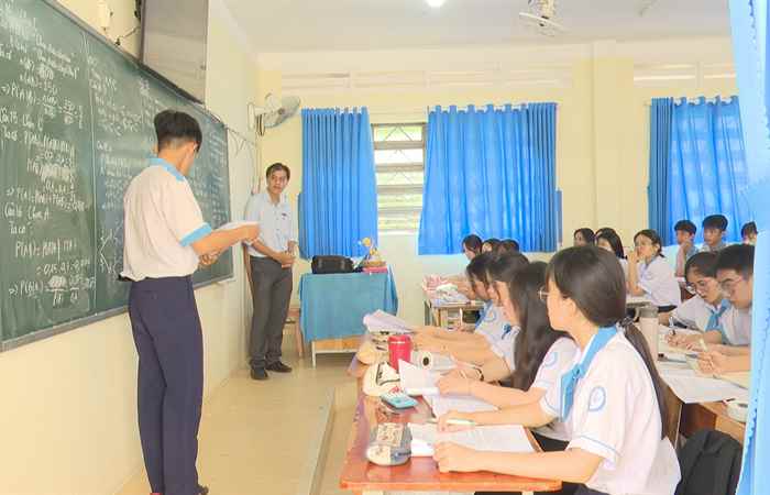 Các Trường THPT trên địa bàn huyện Mỹ Xuyên khẩn trương ôn thi tốt nghiệp