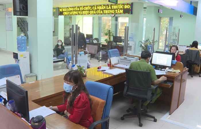  Sóc Trăng tăng cường kỷ luật, kỷ cương hành chính hướng đến sự hài lòng của người dân và doanh nghiệp (05-12-2022)