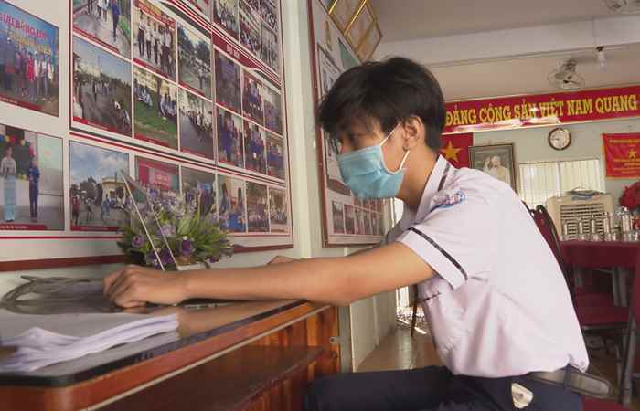 Cậu học trò sáng tạo phần mềm thư viện học tập Qbank trên điện thoại