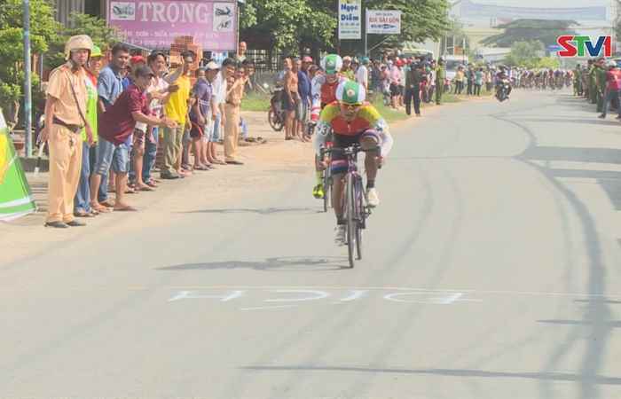 Chặng 10, 11 và trao giải đua xe đạp tranh Cúp Gạo Hạt Ngọc Trời lần thứ 22/2017