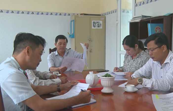 Trần Đề: Chủ tịch UBND huyện tiếp công dân 