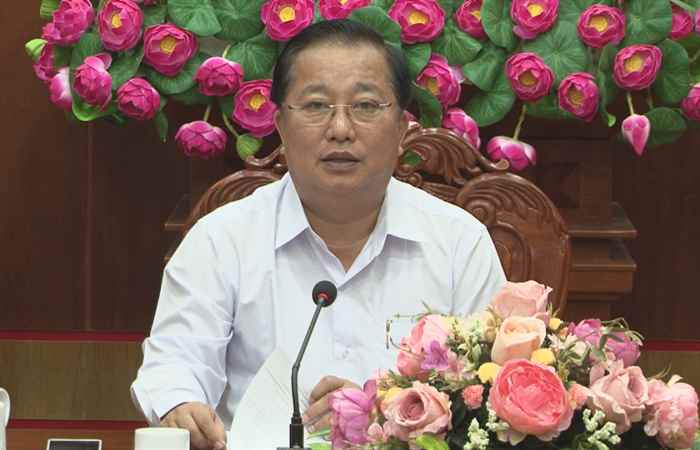 Chủ tịch UBND tỉnh Sóc Trăng chủ trì cuộc họp với Hội đồng thẩm định giá đất  