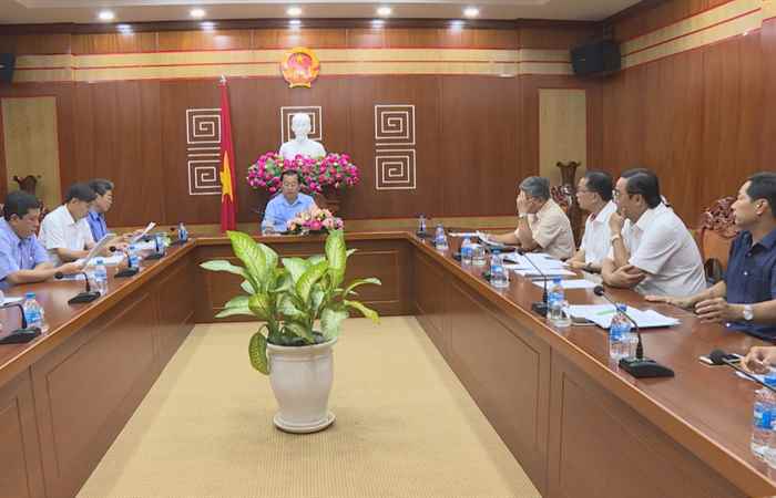 Chủ tịch và các phó chủ tịch UBND tỉnh họp Ban cán sự Đảng UBND tỉnh 