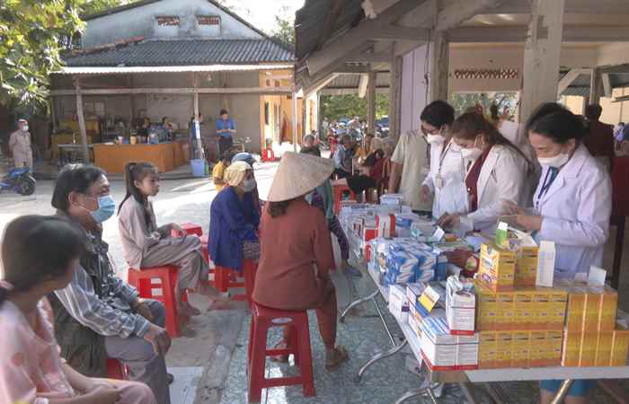 Cù Lao Dung: Chương trình khám, chữa bệnh và tặng quà Tết