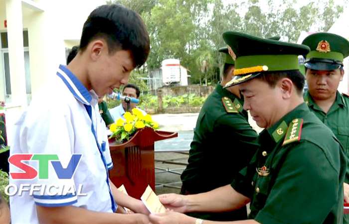 Chương trình “Xuân Biên phòng ấm lòng Dân bản” mang Tết đến với người nghèo