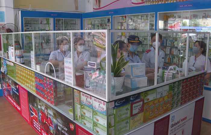 Tăng cường kiểm soát nguồn gốc, giá bán thuốc điều trị, kit test nhanh COVID-19 (10-03-2022)