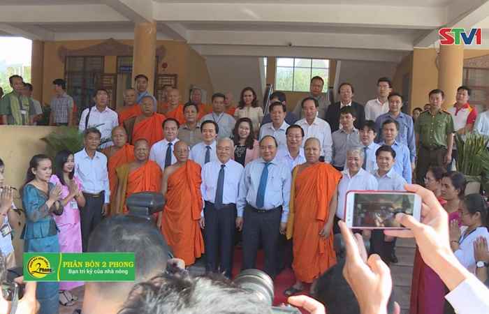Chuyến thăm ý nghĩa của Thủ tướng Chính Phủ nhân Tết cổ truyền của đồng bào Khmer