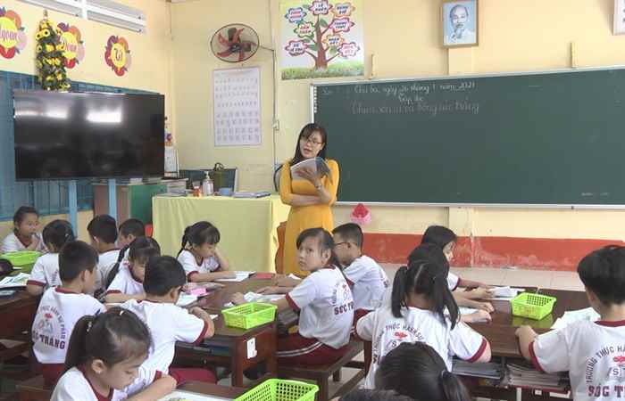 Cô giáo trẻ học tập và làm theo gương Bác (21-02-2021)