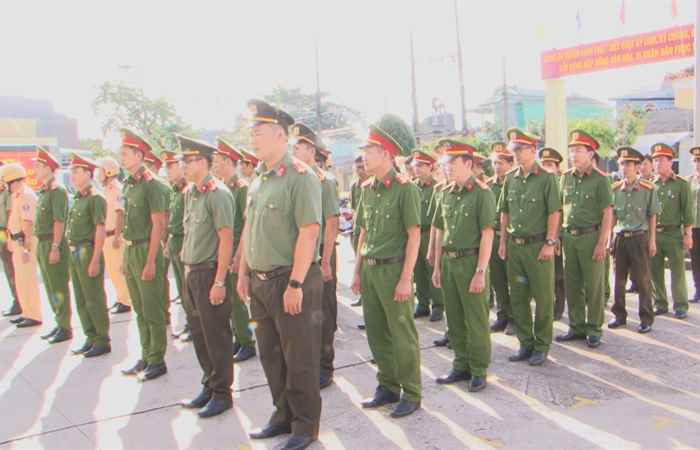 Công an huyện Long Phú ra quân bảo đảm an ninh, trật tự Lễ hội Oóc-om-bóc