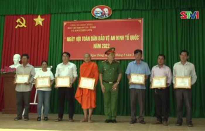 Mỹ Xuyên: Công an huyện sơ kết "Ngày hội toàn dân bảo vệ an ninh Tổ quốc"  