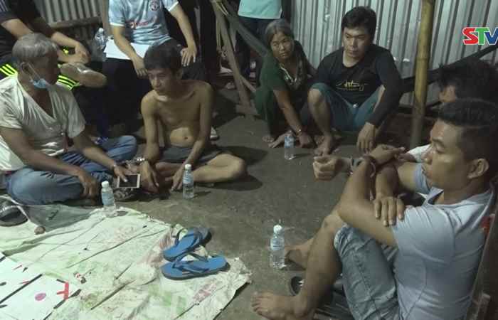 Công an Long Phú bắt 9 đối tượng đánh bạc