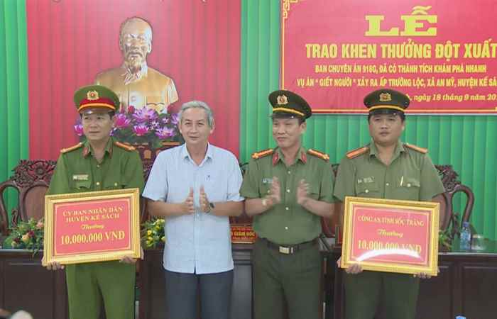 Công an tỉnh Sóc Trăng khen thưởng đột xuất cho tập thể, cá nhân phá nhanh vụ án giết người  