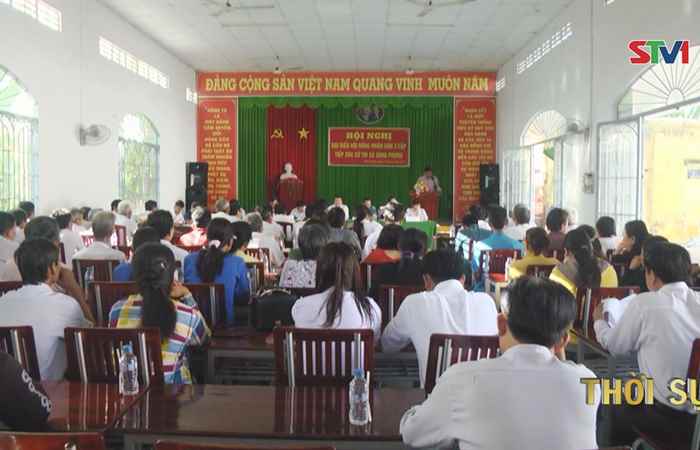 Đại biểu HĐND tỉnh cùng đoàn tiếp xúc cử tri xã Long Phú - huyện Long Phú 