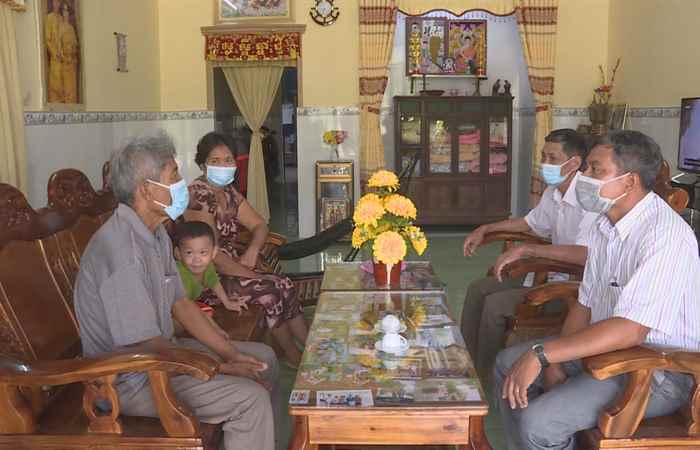
Người có uy tín trong đồng bào dân tộc thiểu số là cầu nối của cấp ủy Đảng, Chính quyền, Đoàn thể tại địa phương (15-02-2023)

