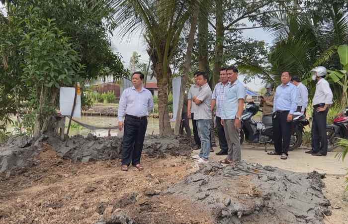 Mỹ Tú: Đoàn giám sát của HĐND huyện giám sát các công trình trên địa bàn huyện 