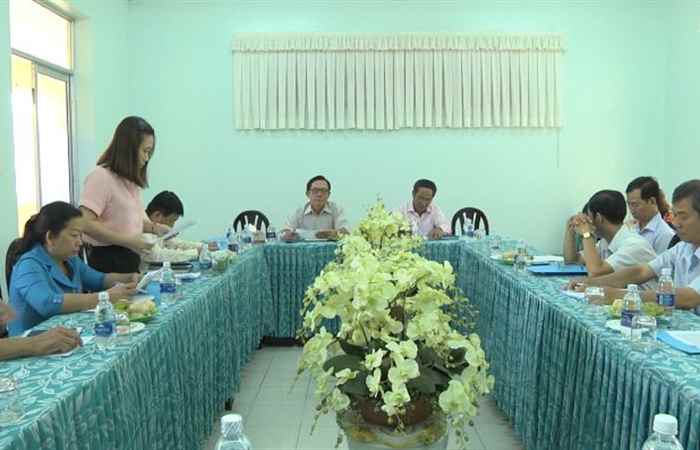 Đoàn giám sát việc lãnh đạo, chỉ đạo thực hiện Nghị quyết 06 của Tỉnh ủy làm việc tại Sở Tư Pháp