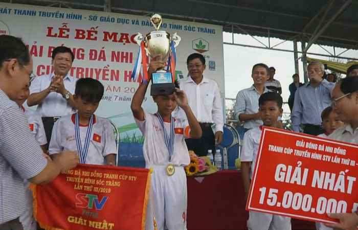 Đội Trung Bình và TT Trần Đề (Hiệp 2 - Chung kết Giải Bóng đá Nhi đồng tranh Cup STV)