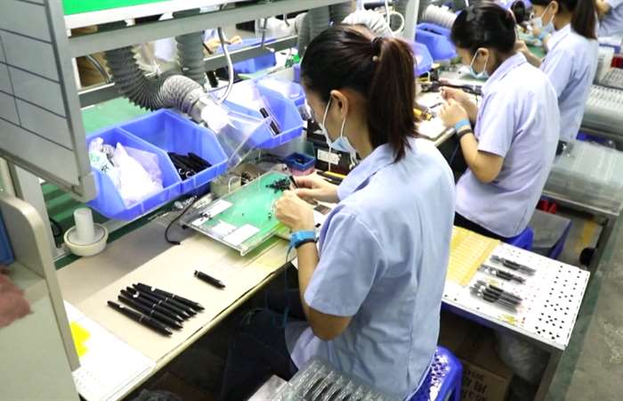 Giá hàng xuất xưởng tại Trung Quốc giảm sâu