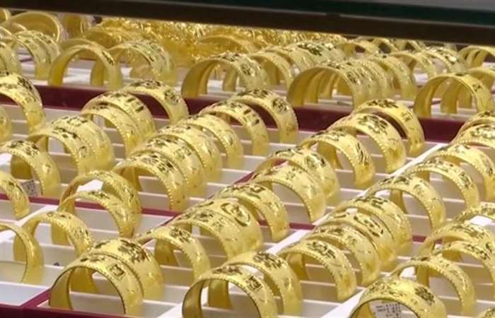 Giá vàng thế giới giảm gần 1% sau động thái từ Mỹ