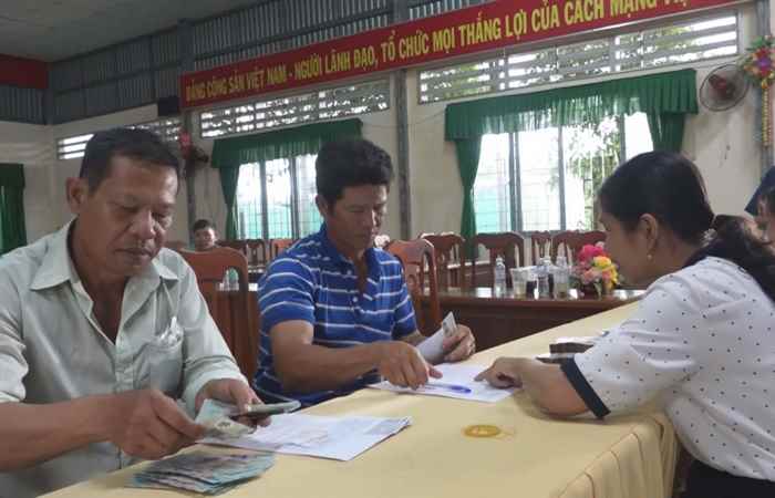 Hội Nông dân tỉnh Sóc Trăng giải ngân vốn hỗ trợ Nông dân phát triển sản xuất