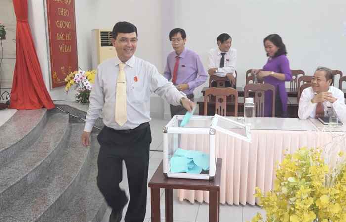 Kỳ họp thứ XIV (chuyên đề) HĐND TP. Sóc Trăng, khóa XII, nhiệm kỳ 2021-2026  