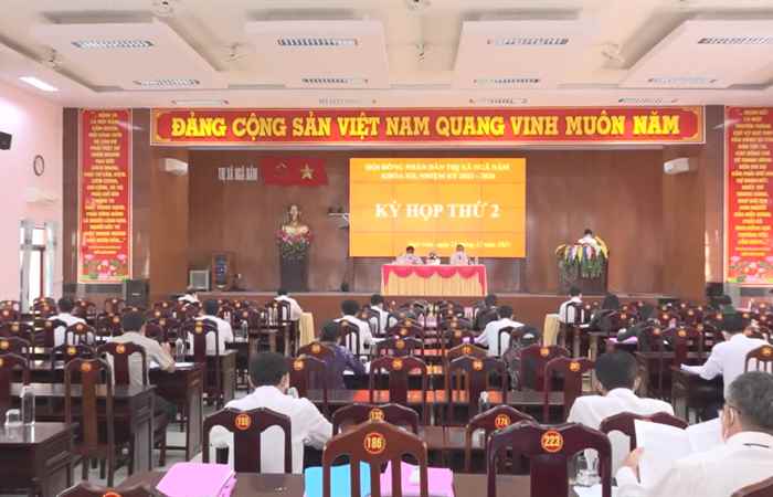 HĐND thị xã Ngã Năm thông qua 9 Tờ trình, 10 Dự thảo Nghị quyết phát triển kinh tế - xã hội năm 2022