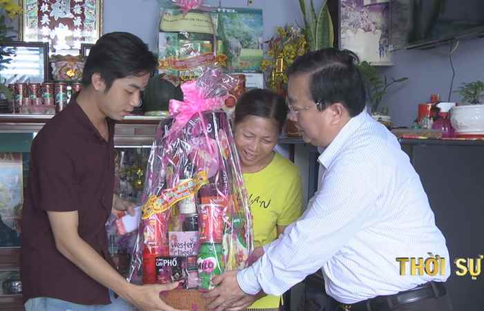 HĐNVQS tỉnh Sóc Trăng kiểm tra tuyển quân tại Kế Sách