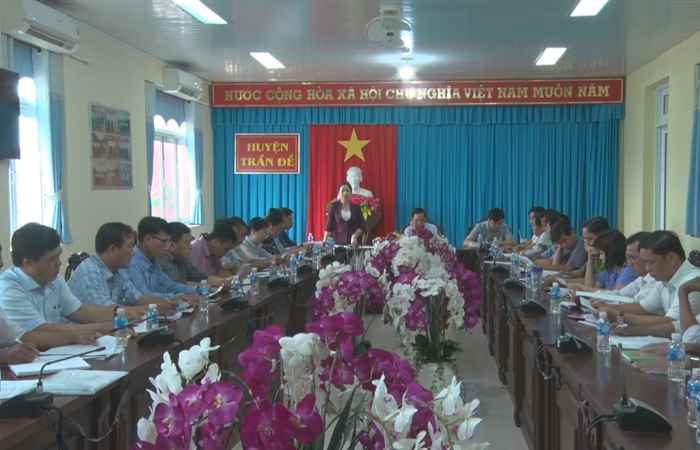 Họp bàn quản lý, bảo vệ kết cấu hạ tầng giao thông đường bộ, đường thủy trên địa bàn huyện Trần Đề