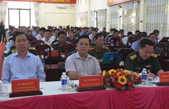 Mỹ Tú: Tập huấn xây dựng văn kiện Diễn tập Khu viwjc phòng thủ năm 2024