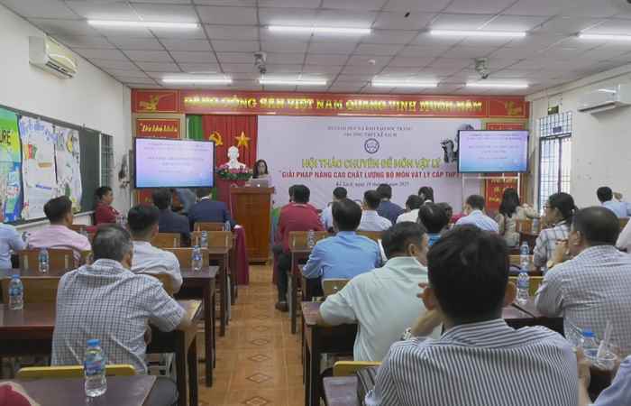 Hội thảo chuyên đề Vật Lý – STEM cấp tỉnh