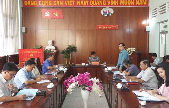 Mỹ Tú thông qua Kế hoạch sắp xếp mạng lưới trường, lớp học  