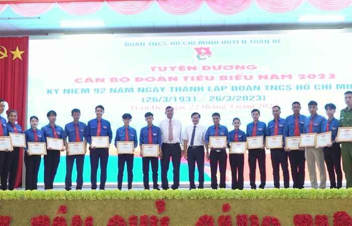 Trần Đề: Họp mặt 92 năm Ngày thành lập Đoàn Thanh niên Cộng sản Hồ Chí Minh