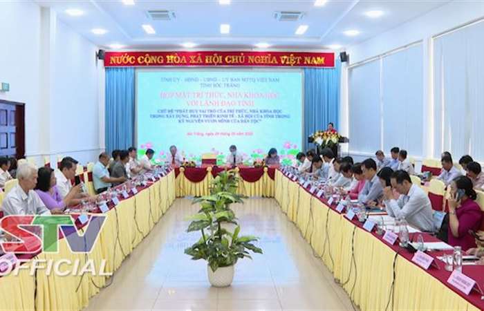 Họp mặt trí thức, nhà khoa học với lãnh đạo tỉnh Sóc Trăng