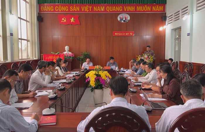 Dự án đường cao tốc Châu Đốc - Cần Thơ - Sóc Trăng, huyện Mỹ Tú báo cáo triển khai thực hiện tiến độ giải phóng mặt bằng  