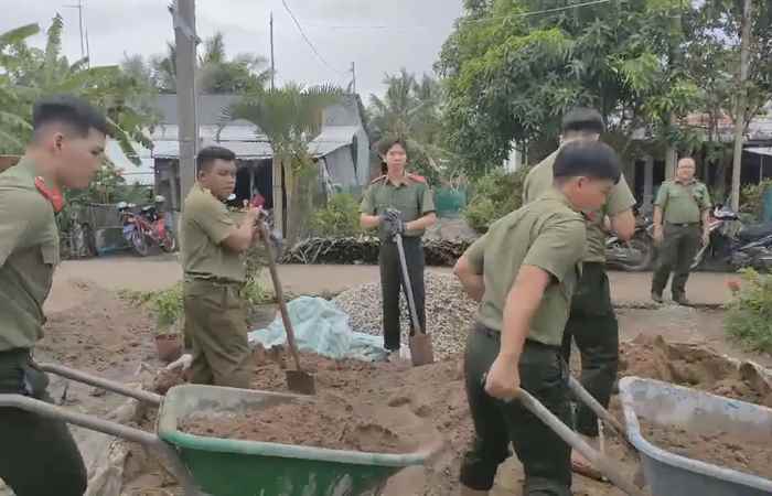 Huyện Châu Thành kiểm tra tiến độ xây dựng nhà ở cho hộ nghèo từ Đề án Bộ Công an