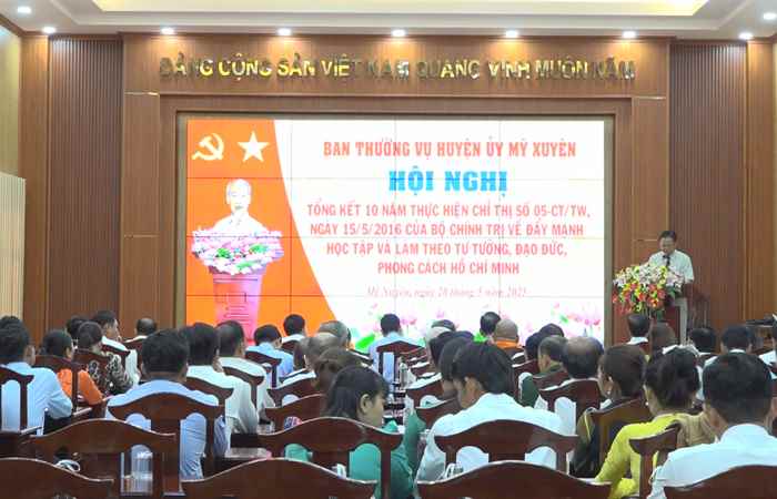 Huyện ủy Mỹ Xuyên tổng kết 10 năm thực hiện Chỉ thị số 05 của Bộ Chính trị